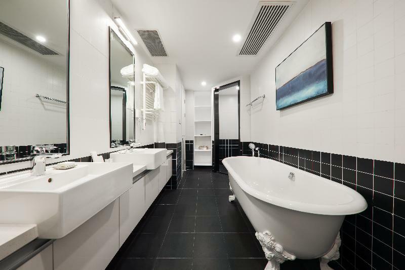 Aggregate Serviced Hotel